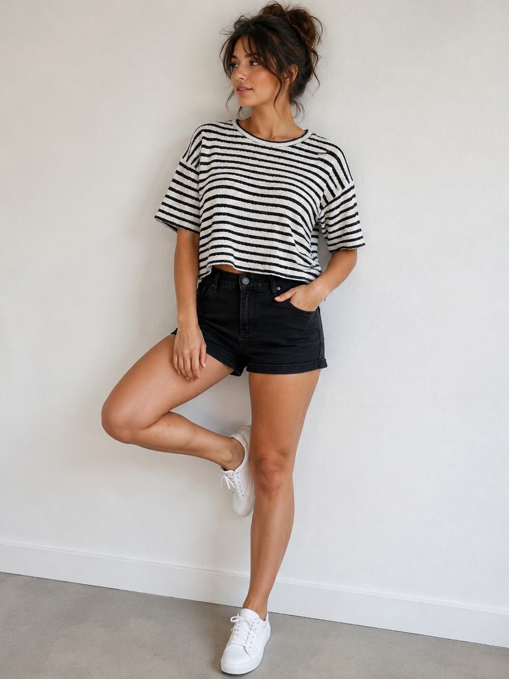 A150 TAYLOR GRACE BLACK WHITE STRIPED TEXTURED SHORT SLEEVE TOP SIZE L